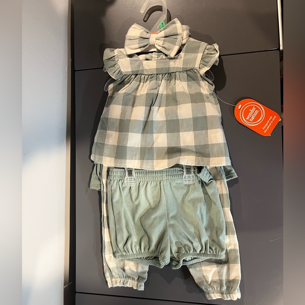 NWT Wonder nation baby girls 6-9months 5 piece outfit